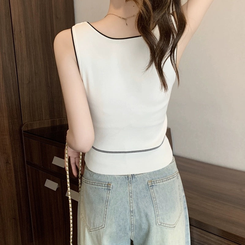 Round Neck Two Tone Trim Sleeveless Knitted Top