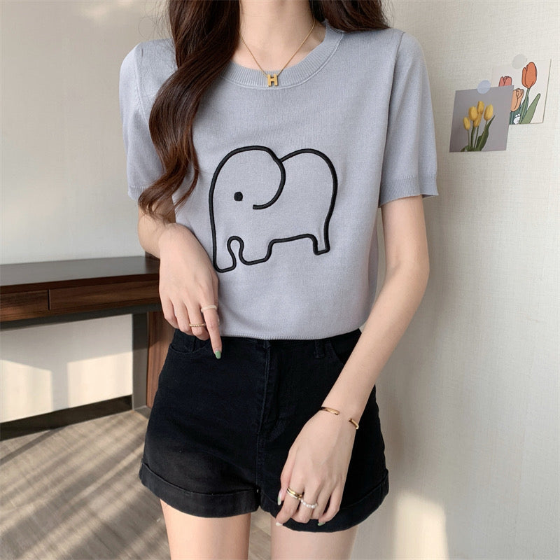 Embroidery Elephant Round Neck Knitted Top