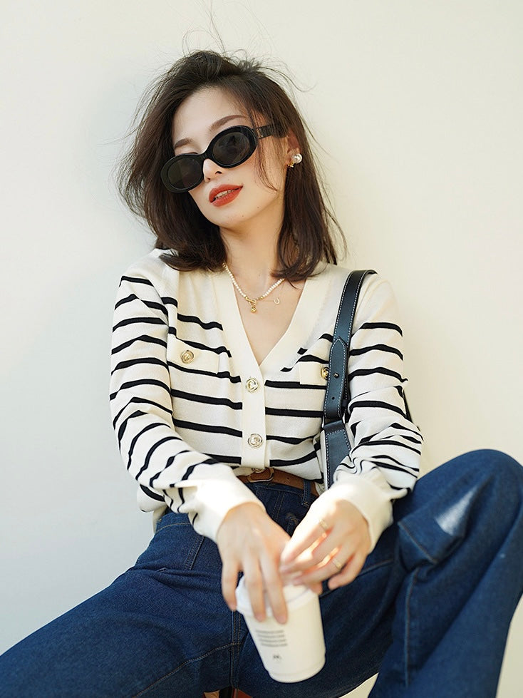 Non-working Pocket Button Down Stripe Knitted Cardigan Top