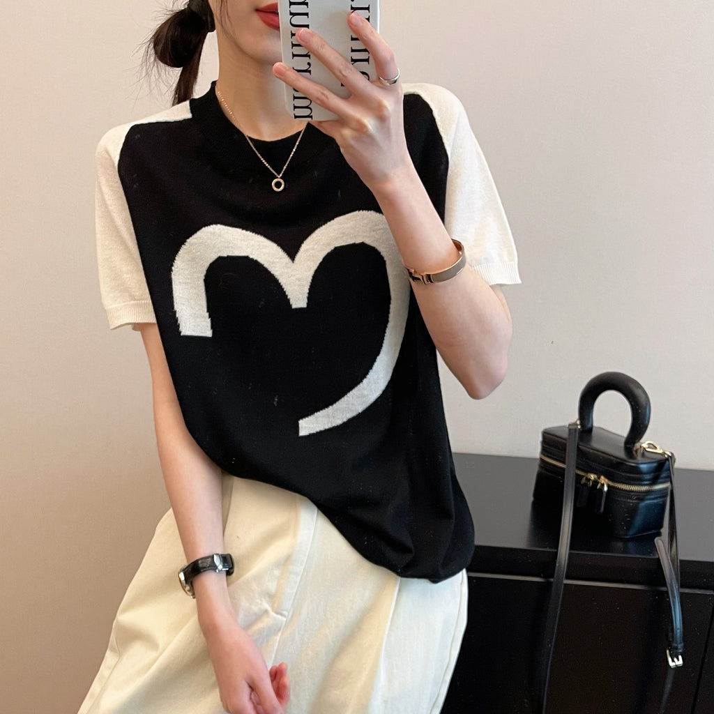 Heart Pattern Color Contrasted Knitted Top