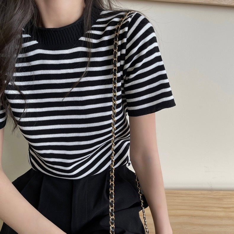 Semi Turtle Neck Stripe Knitted Top