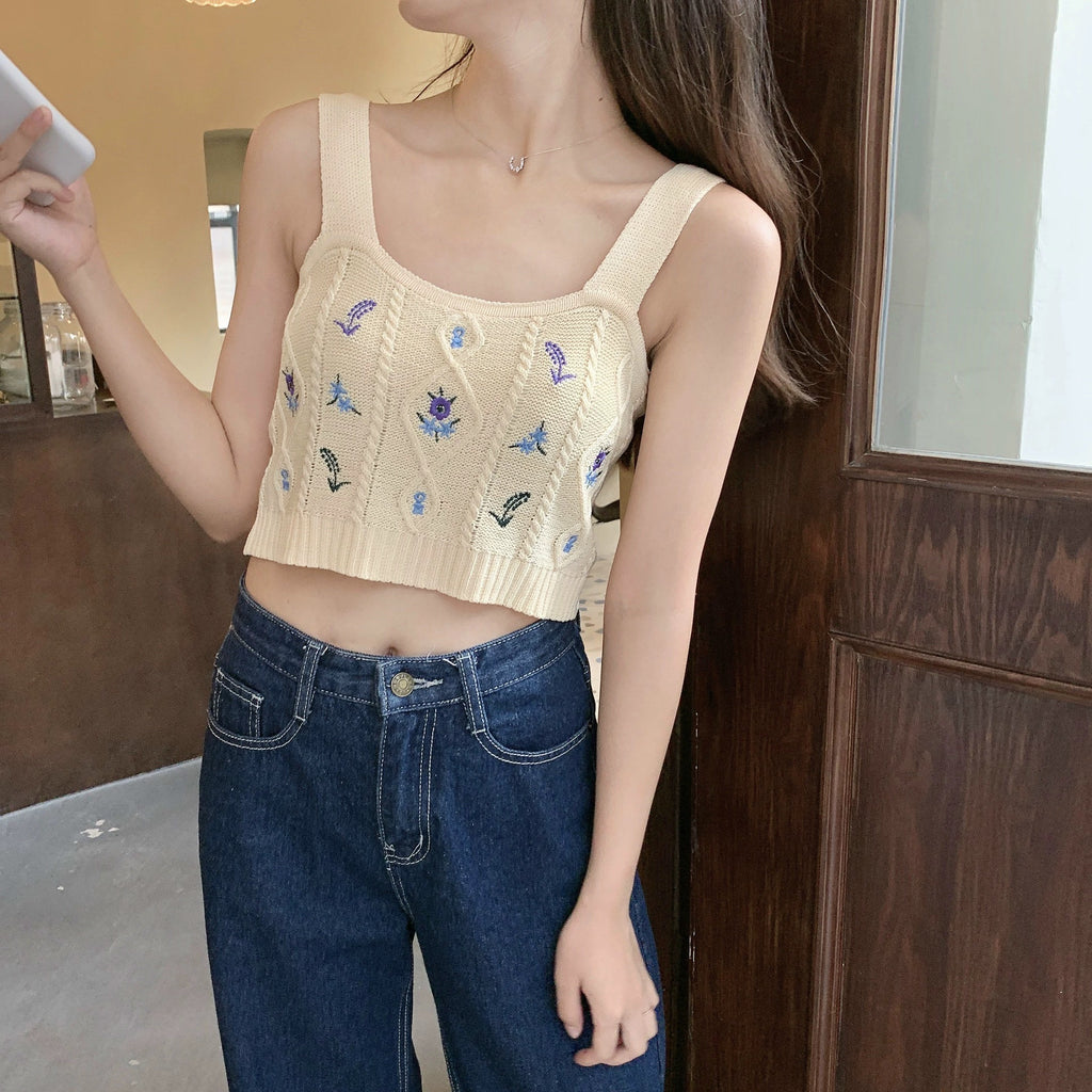 Embroidery Floral Embossed Pattern Knitted Cami Crop Top