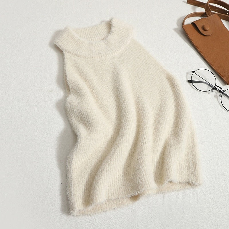 Soft Fur Knitted Round Neck Sleeveless Top