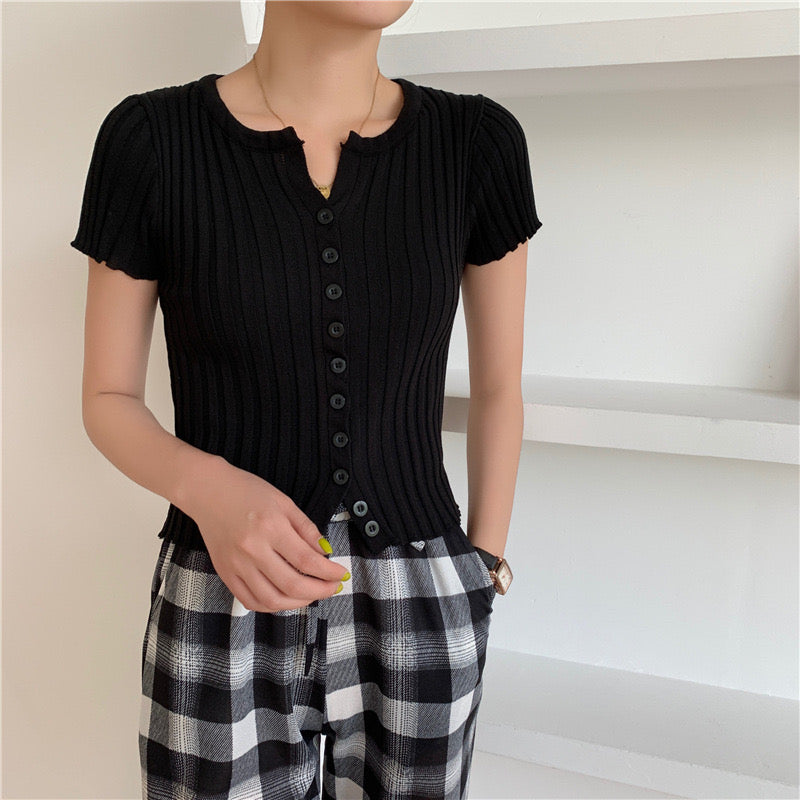 Simple Daily Knitted Top w/  Working Button