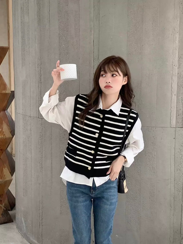 Woolen Knitted Fa*ke Side Pocket Stripe Button Down Vest Top