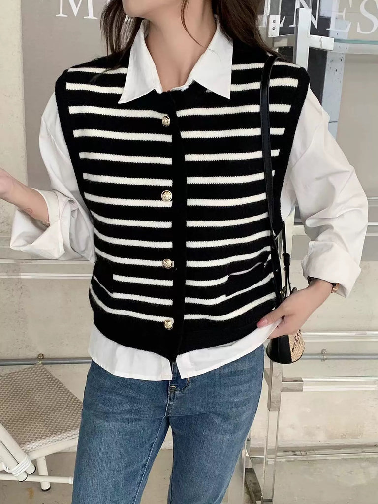 Woolen Knitted Fa*ke Side Pocket Stripe Button Down Vest Top