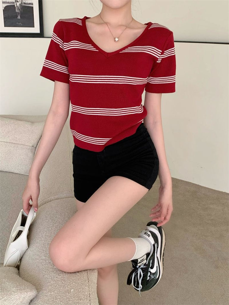 V-neck Stripe Classic Knitted Top