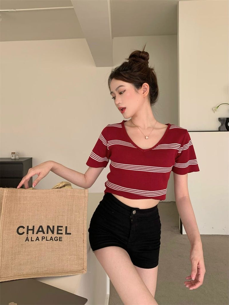 V-neck Stripe Classic Knitted Top