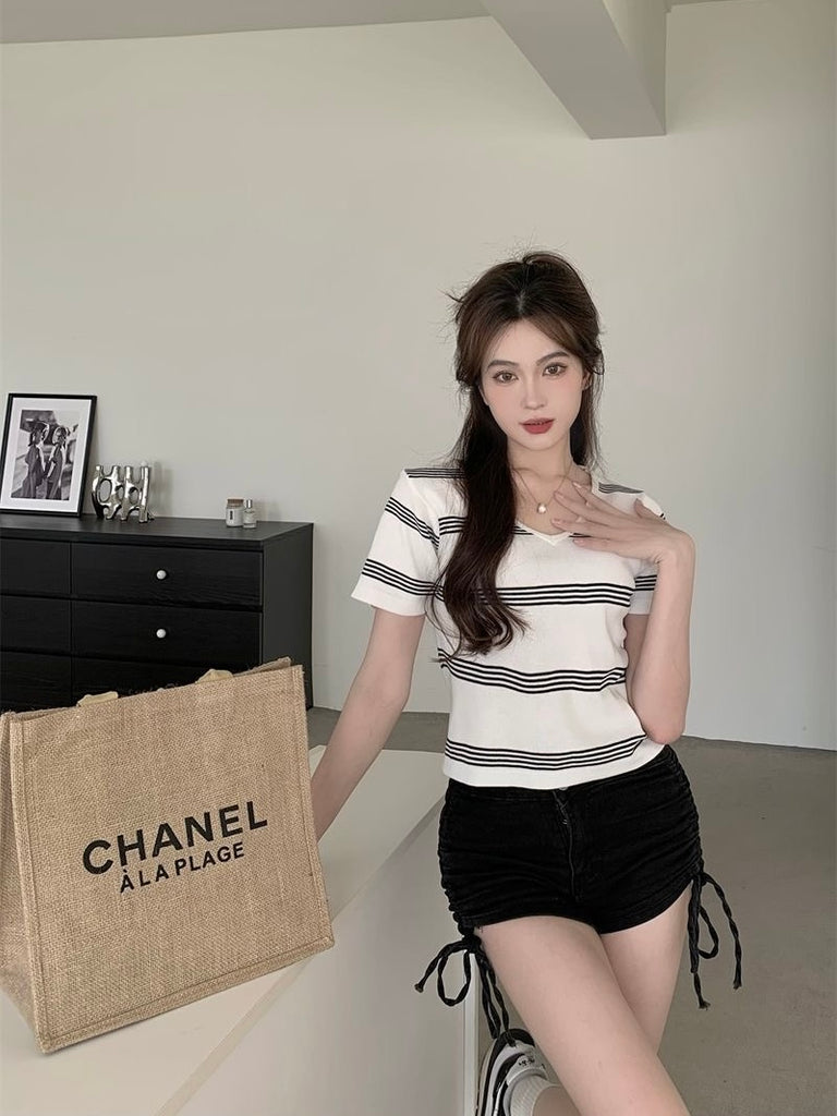 V-neck Stripe Classic Knitted Top