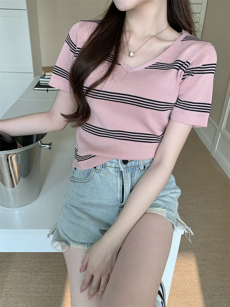 V-neck Stripe Classic Knitted Top