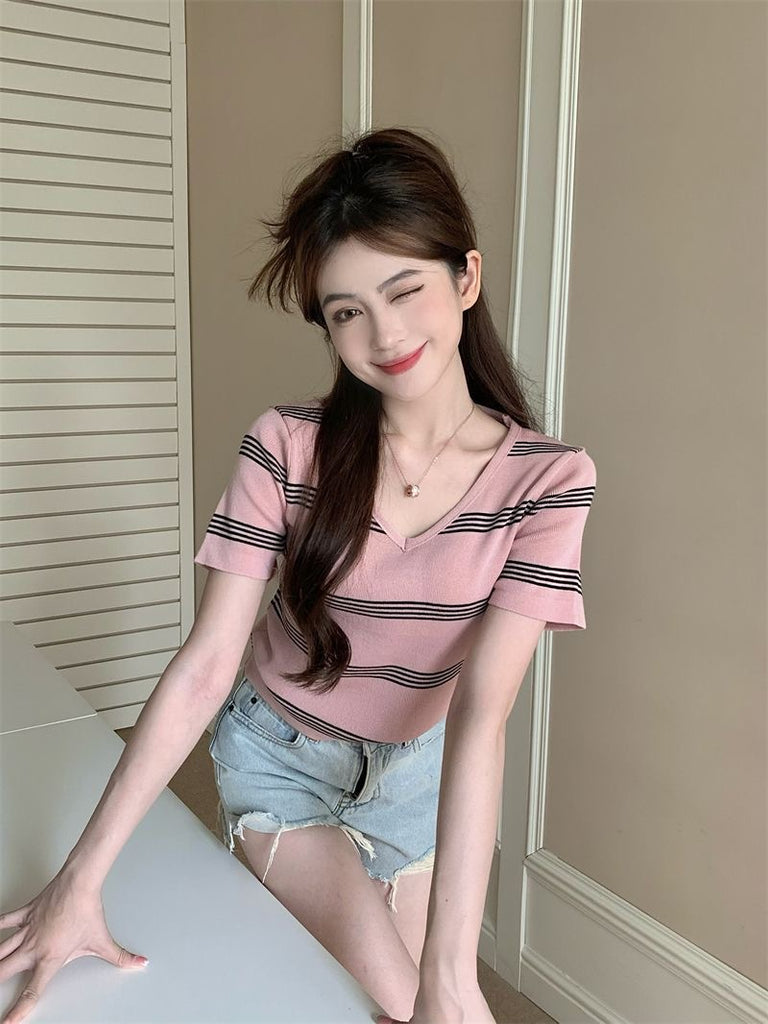 V-neck Stripe Classic Knitted Top