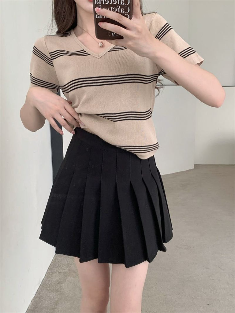 V-neck Stripe Classic Knitted Top