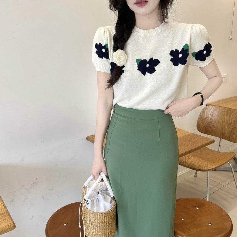 Floral Pattern Simple Knitted Top