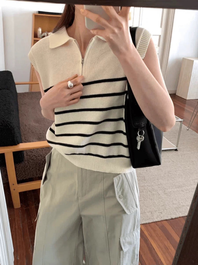 Zipper-up Collar Neck Stripe Sleeveless Knitted Top