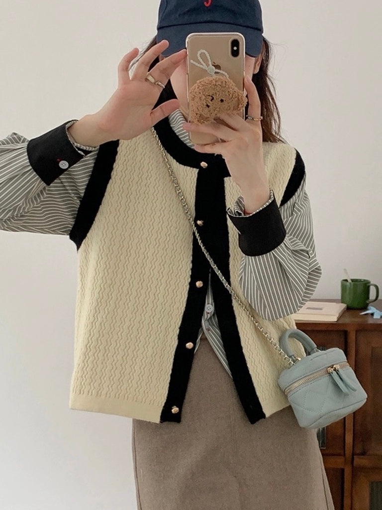 Button Down Color Contrasted Knitted Vest Top