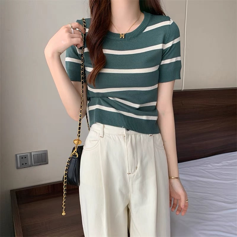 Simple Stripe Knitted Top