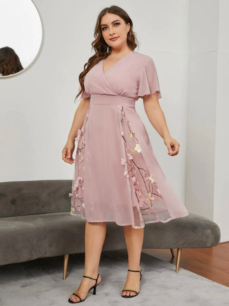 Saylor Plus Size Dress
